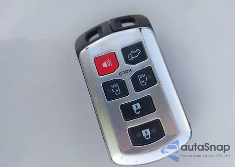 2011 Toyota Sienna Limited z USA, uszkodzony, nr VIN 5TDDK3DC9BS008275